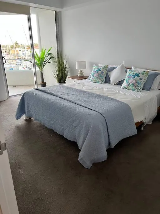 Bluewater On The Marina Apartment Buddina